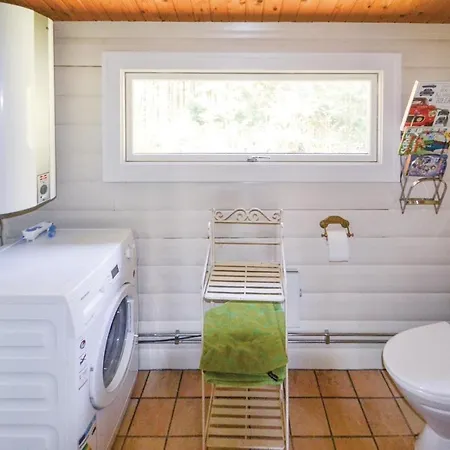 Holiday home Three-bedroom Holiday In